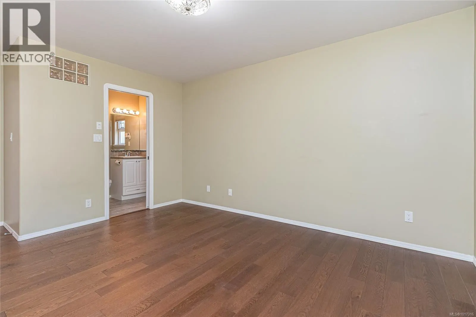 27 9933 Chemainus Rd