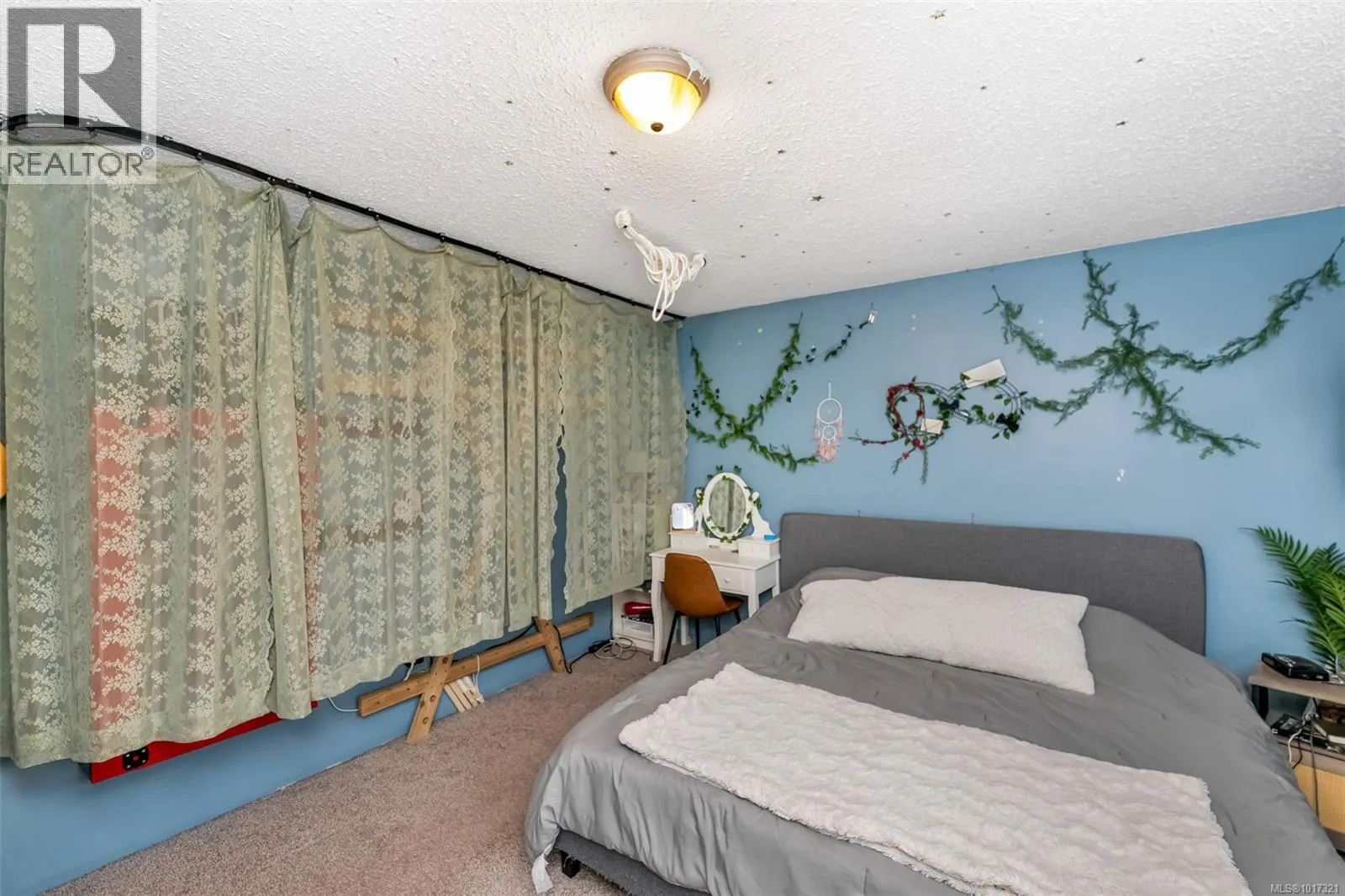 32 3025 Cowichan Lake Rd