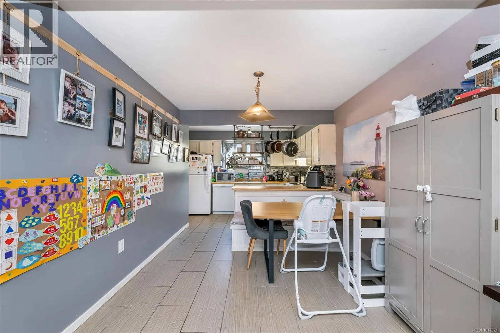 32 3025 Cowichan Lake Rd