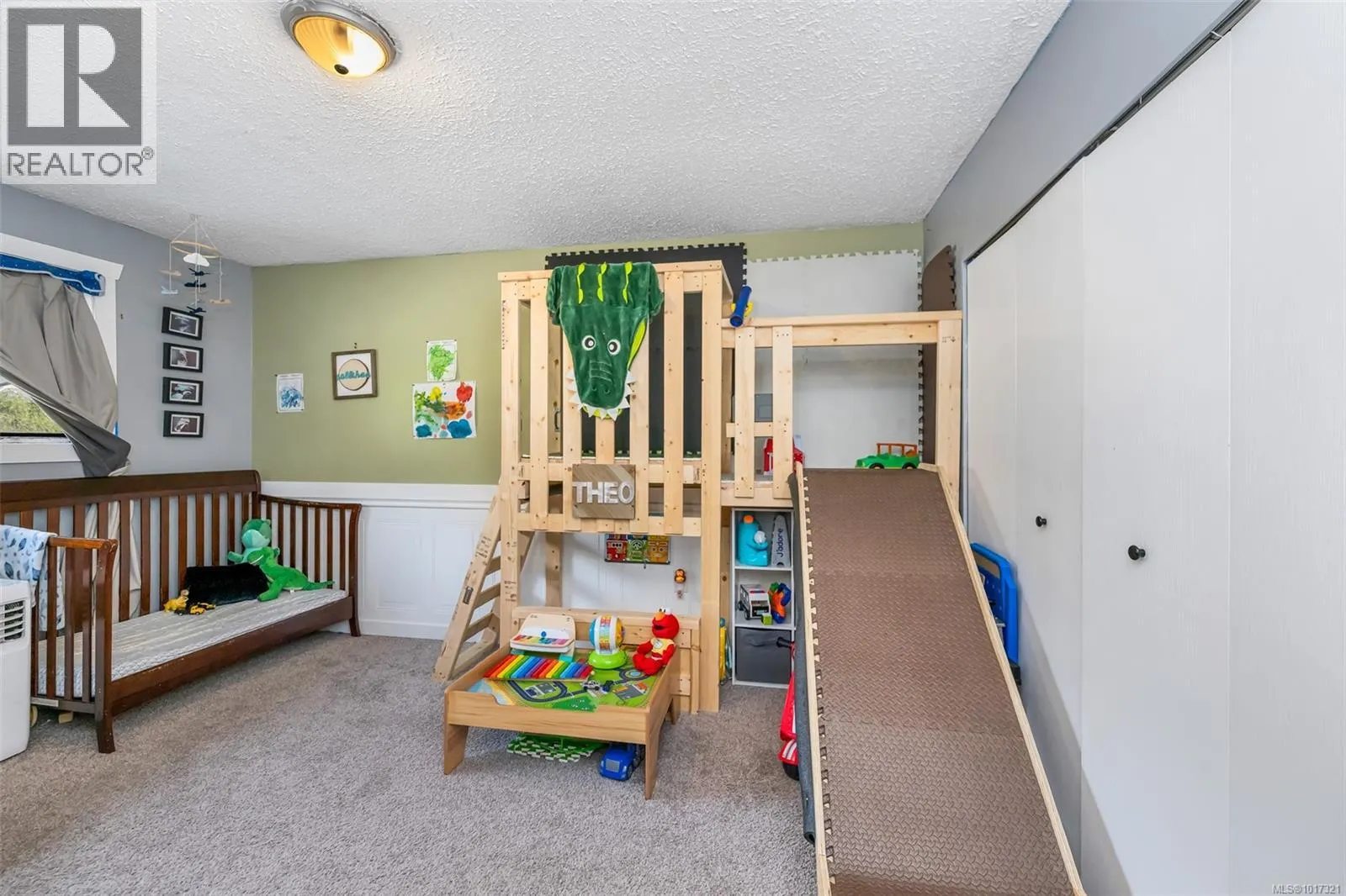 32 3025 Cowichan Lake Rd