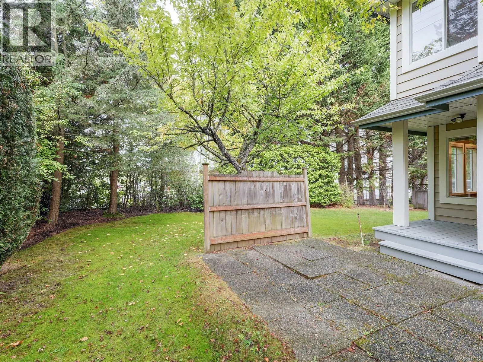 1 4619 Elk Lake Dr