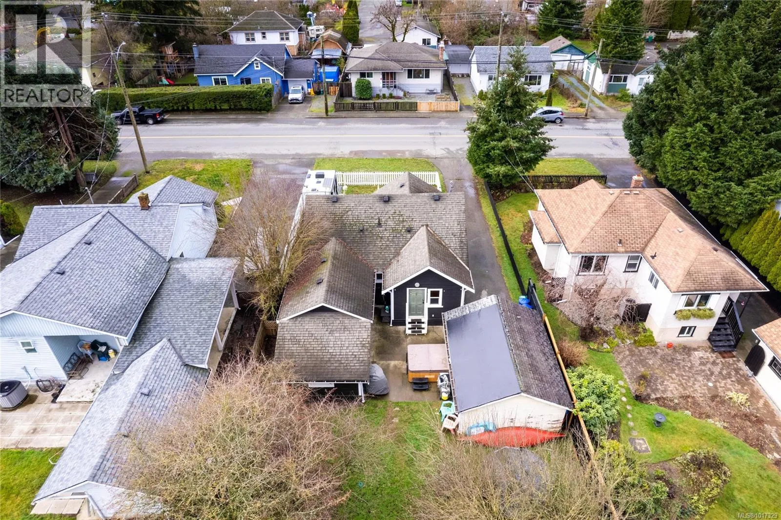 476 Howard Ave
