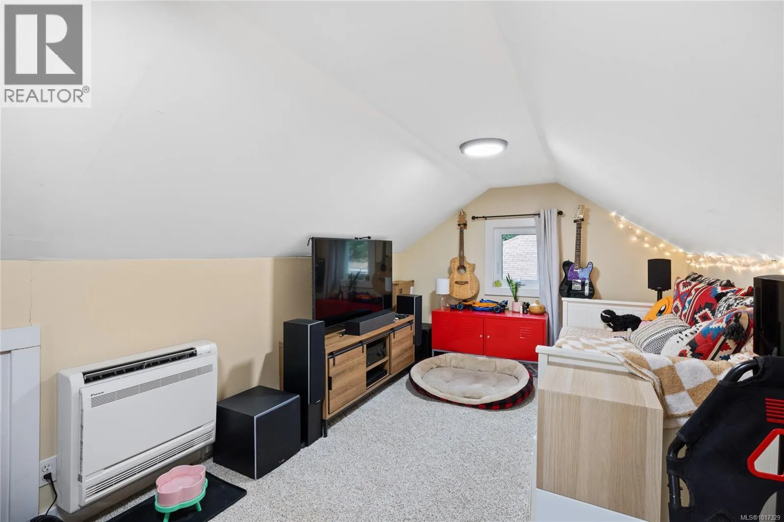 476 Howard Ave