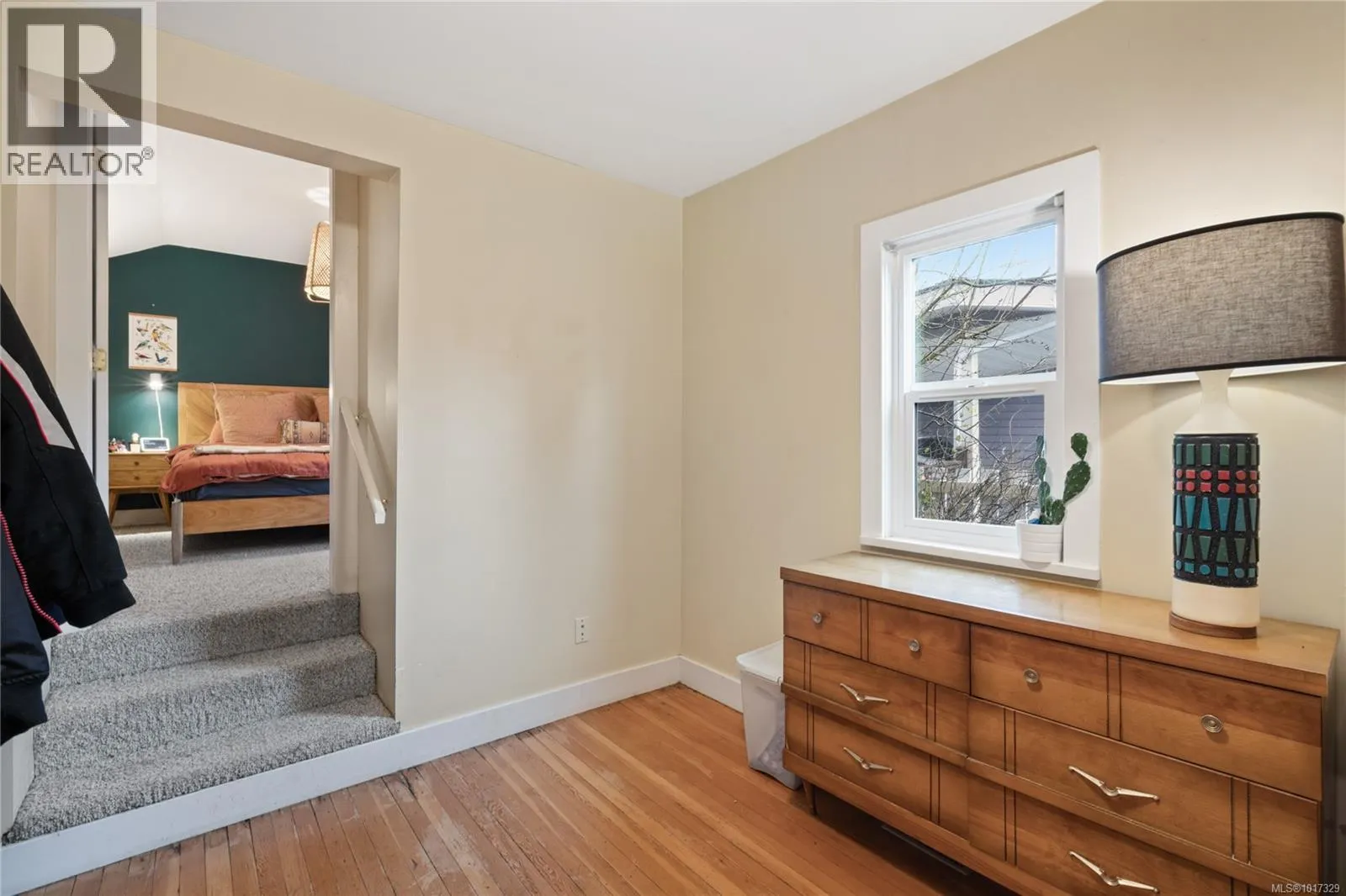 476 Howard Ave