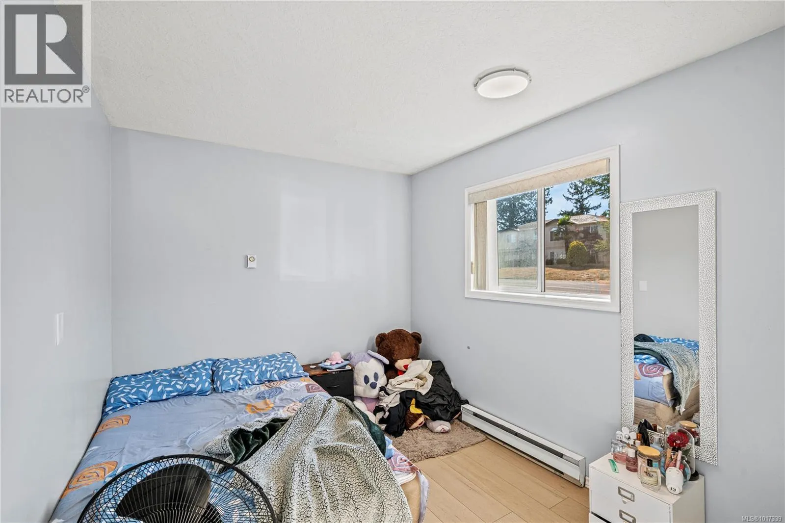4375 Viewmont Ave