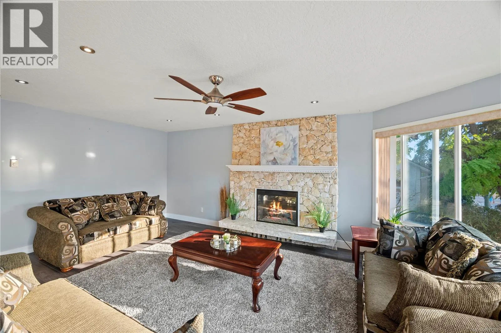 4375 Viewmont Ave