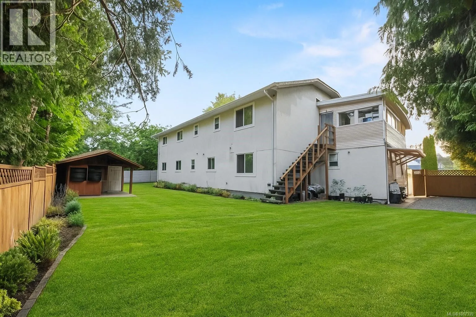 4375 Viewmont Ave