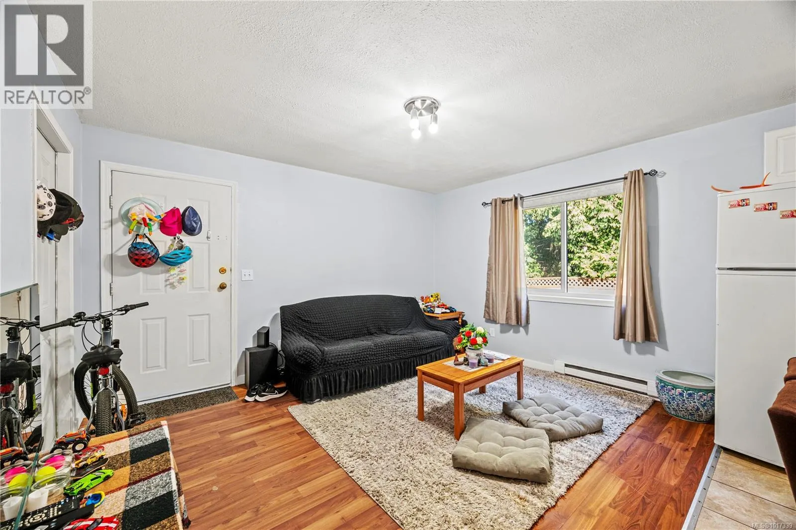4375 Viewmont Ave