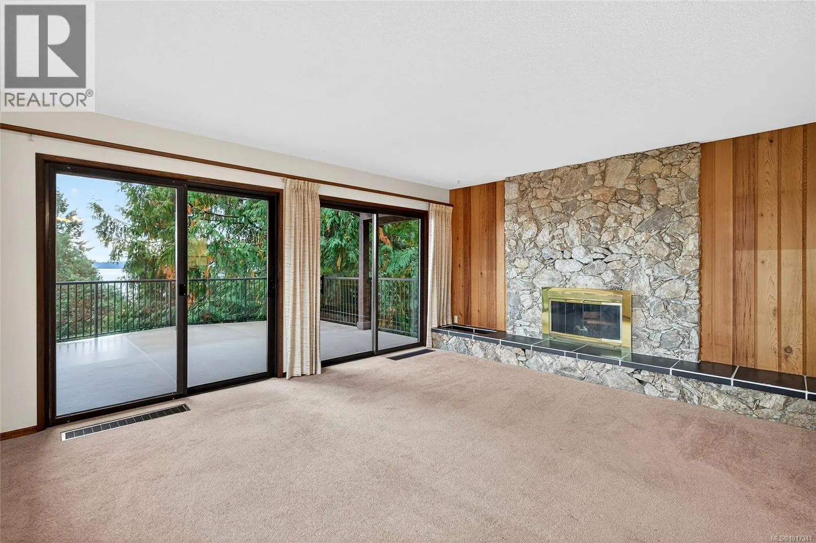 516 Noowick Rd