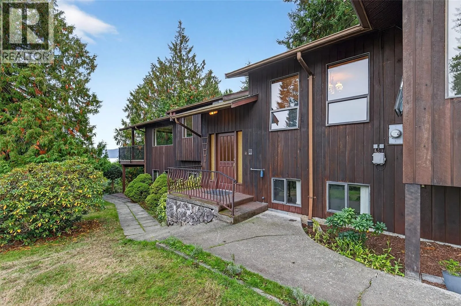 516 Noowick Rd