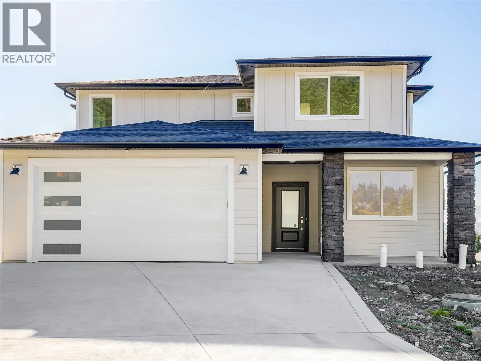 2585 Nickson Way