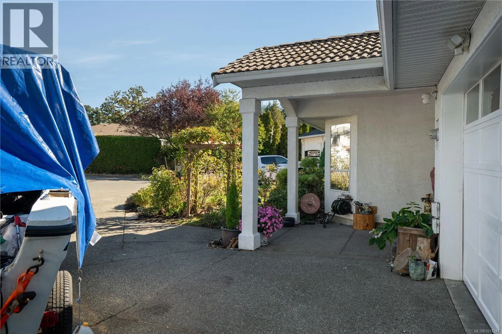 1395 Epsom Close