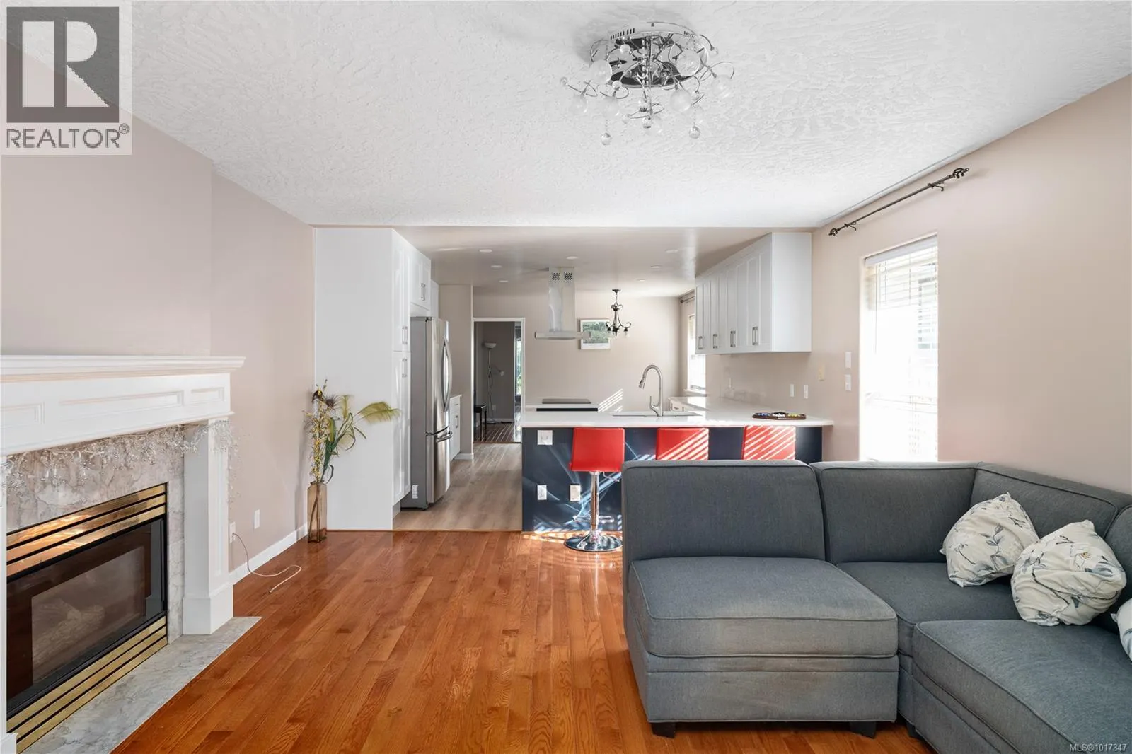 1395 Epsom Close