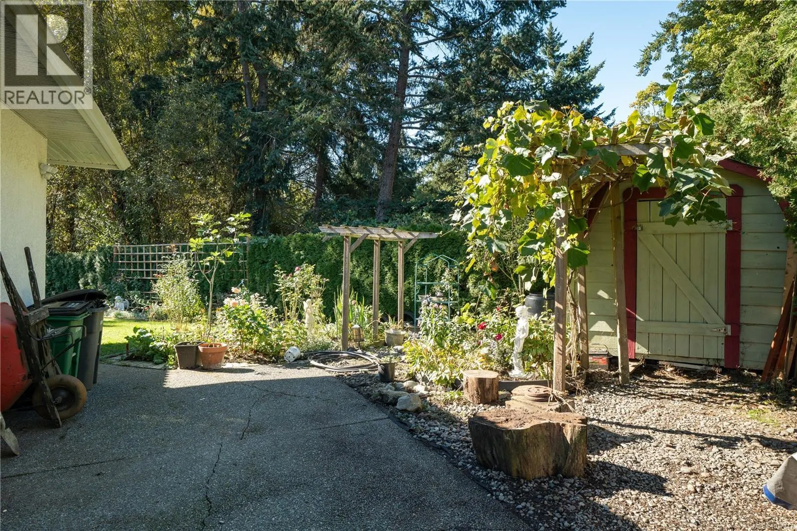 1395 Epsom Close