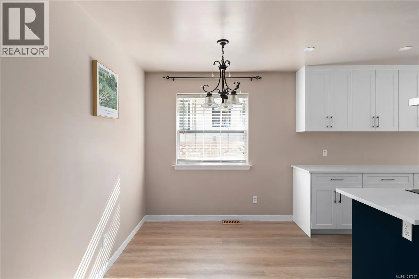 1395 Epsom Close