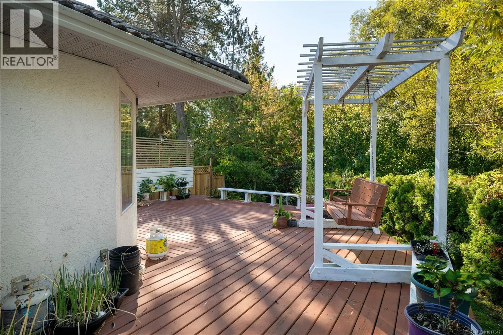1395 Epsom Close