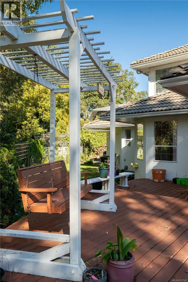 1395 Epsom Close