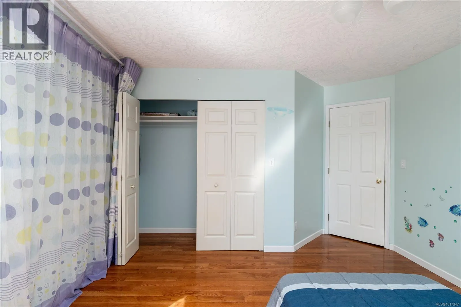 1395 Epsom Close