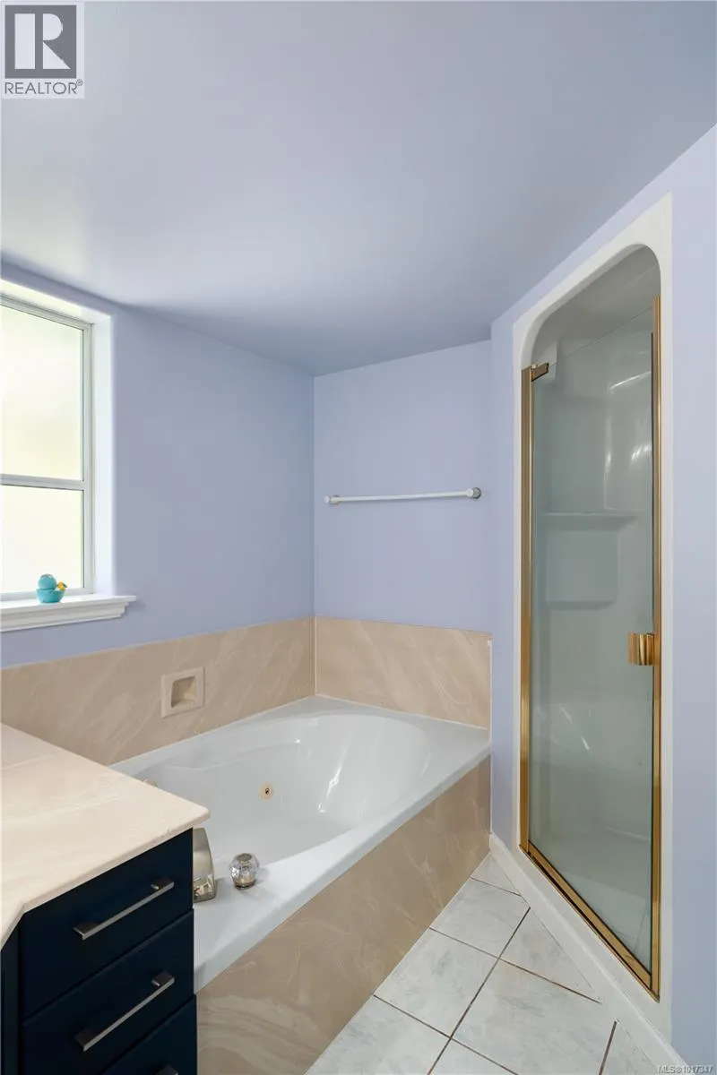 1395 Epsom Close