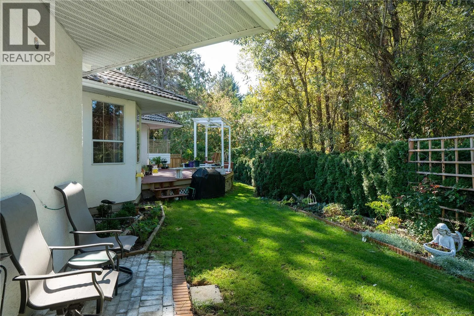 1395 Epsom Close