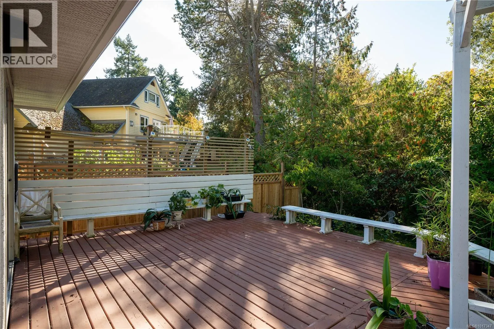 1395 Epsom Close