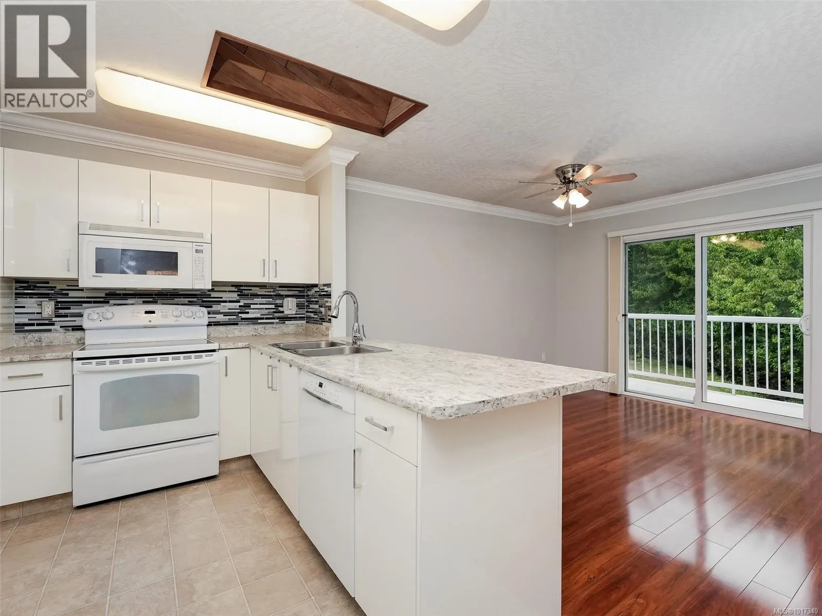 21 4125 Interurban Rd