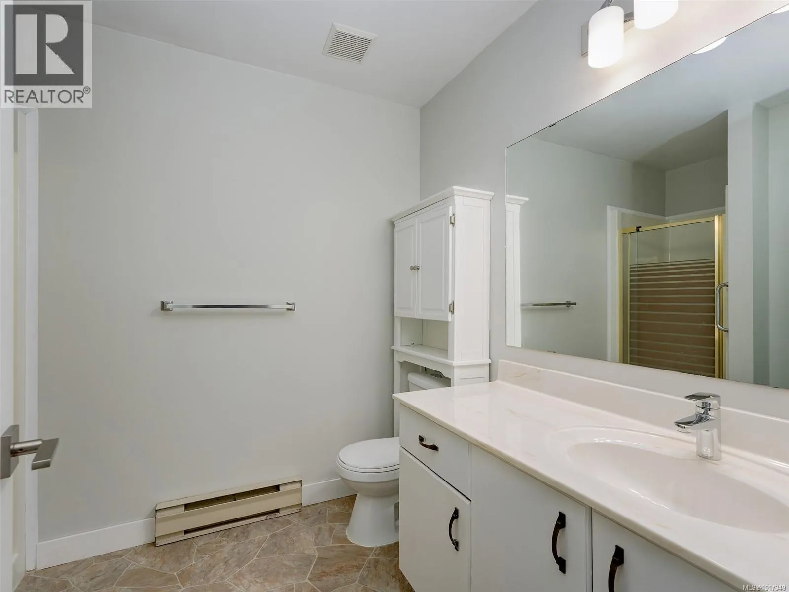 21 4125 Interurban Rd