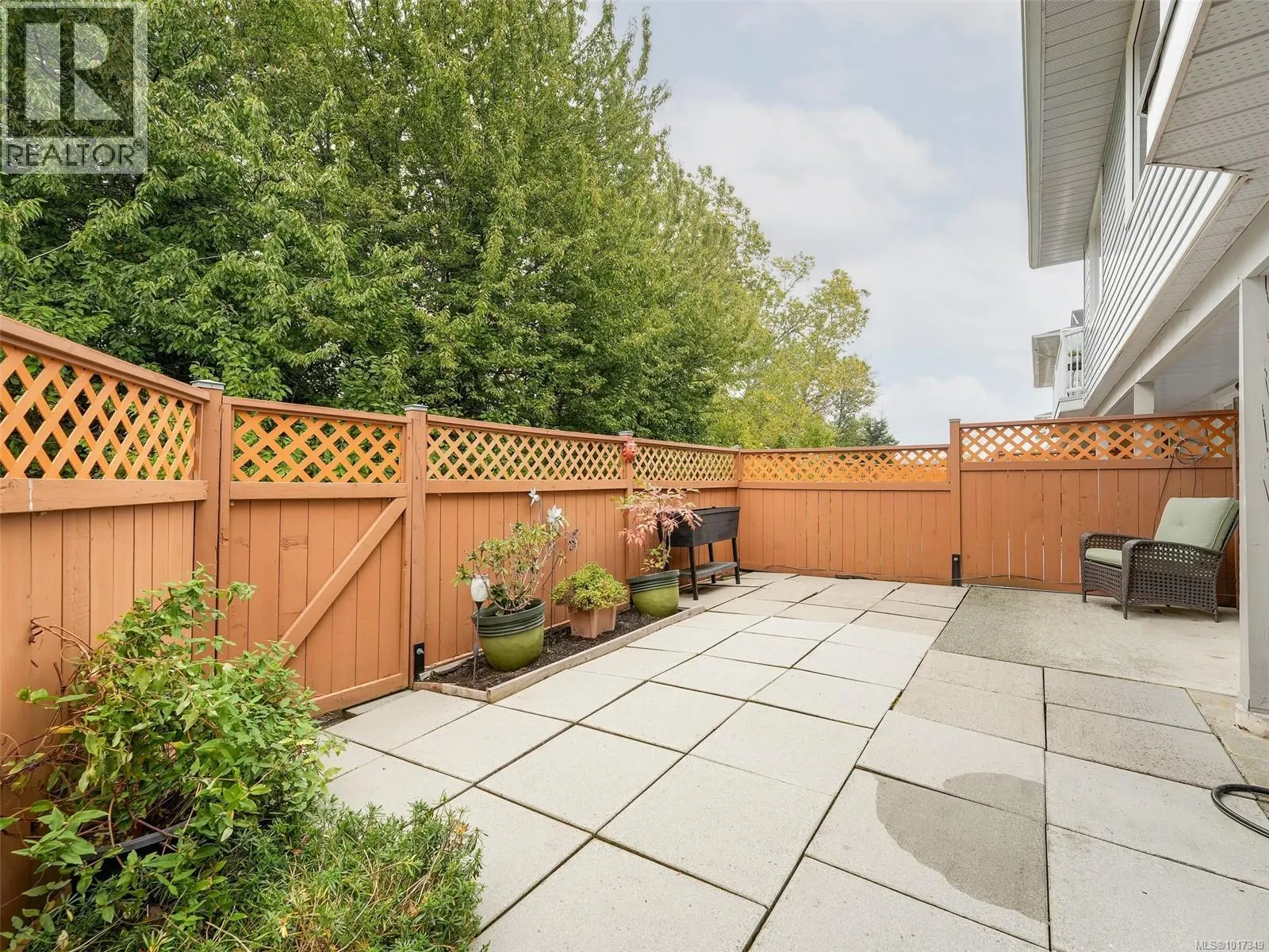 21 4125 Interurban Rd