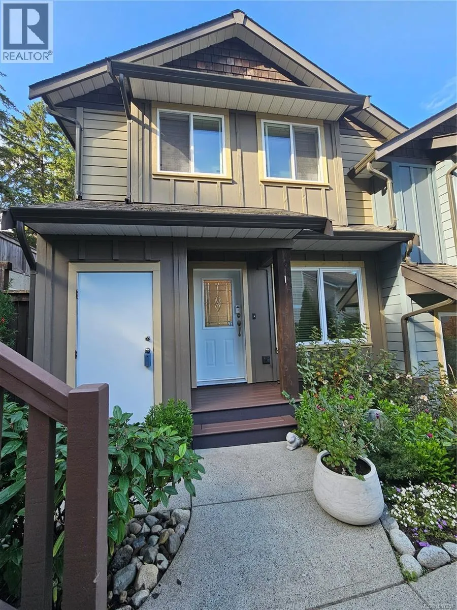 1 1141 2nd Ave