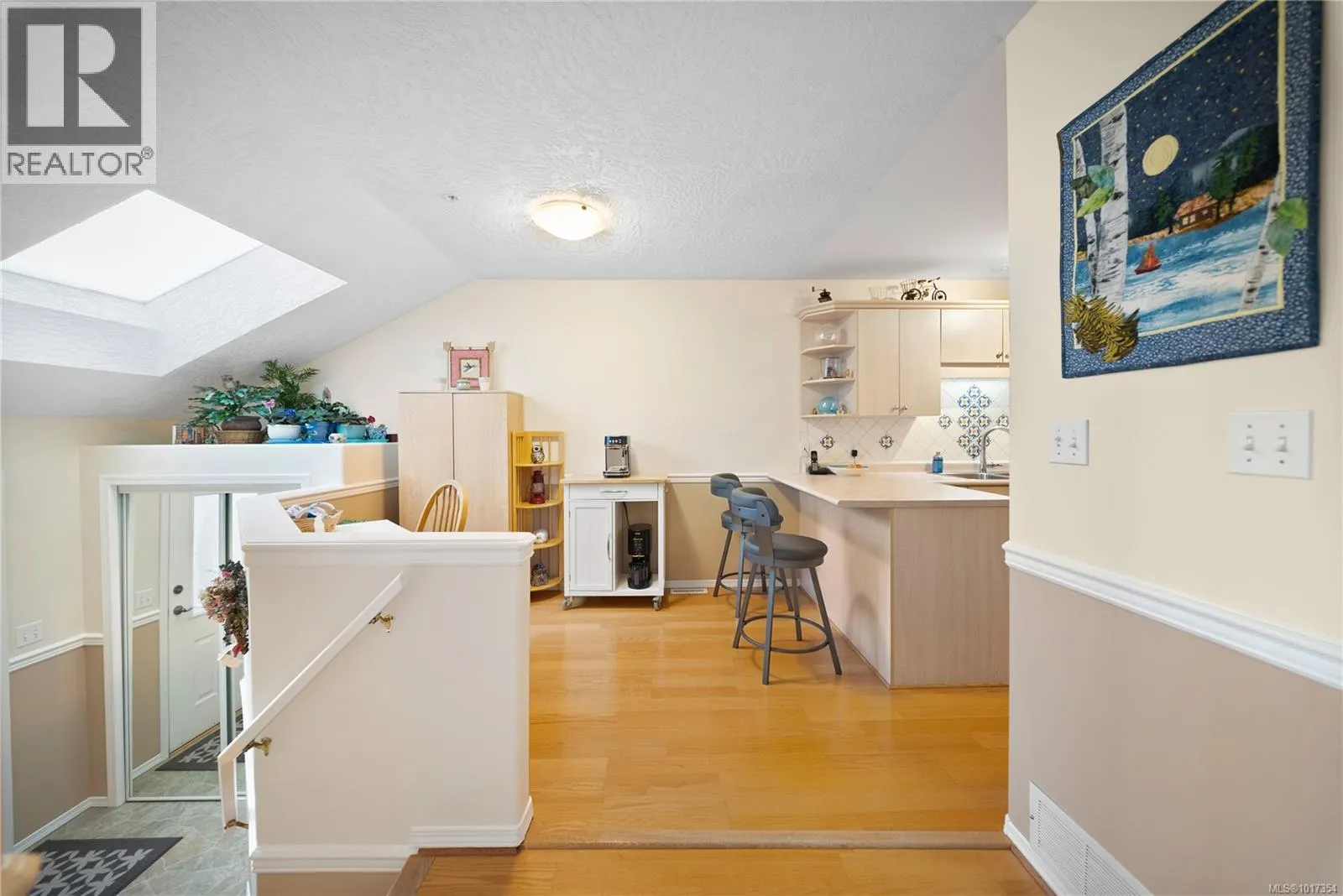 21 4991 Bella Vista Cres
