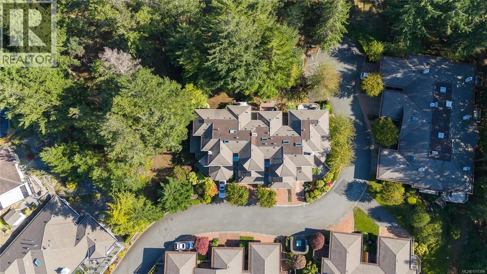 21 4991 Bella Vista Cres
