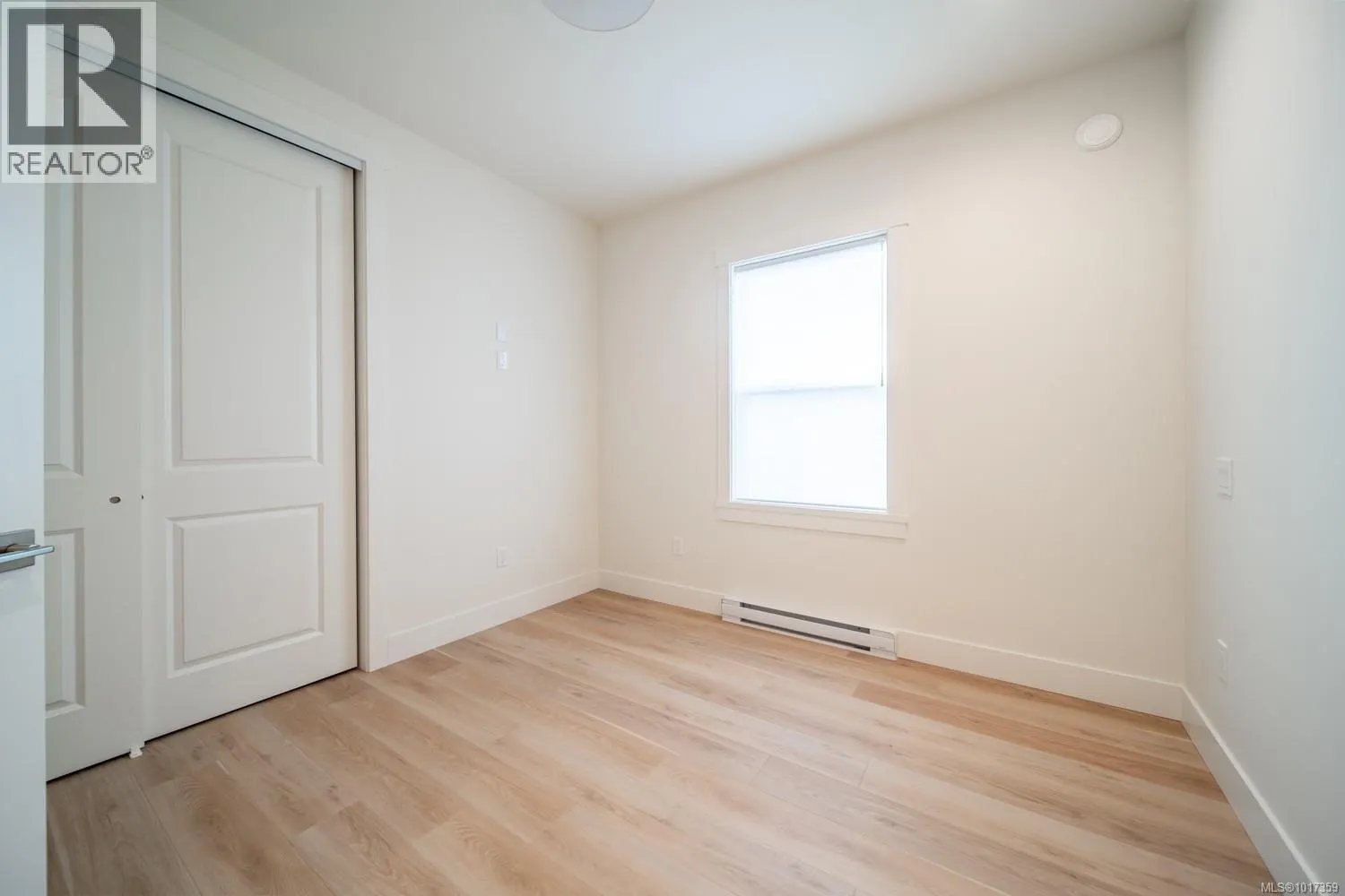 200 Acacia St