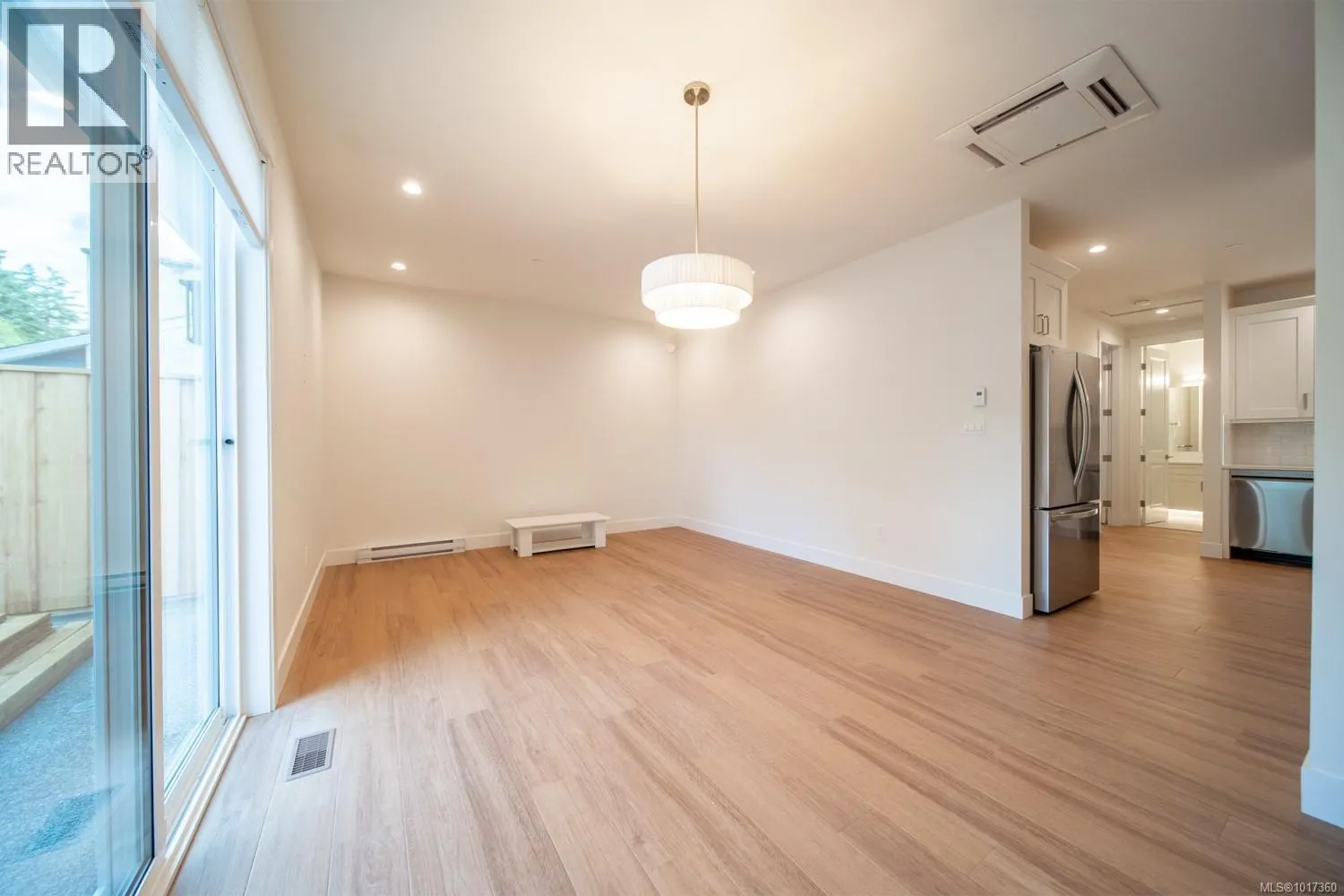 570 Rainbow Way