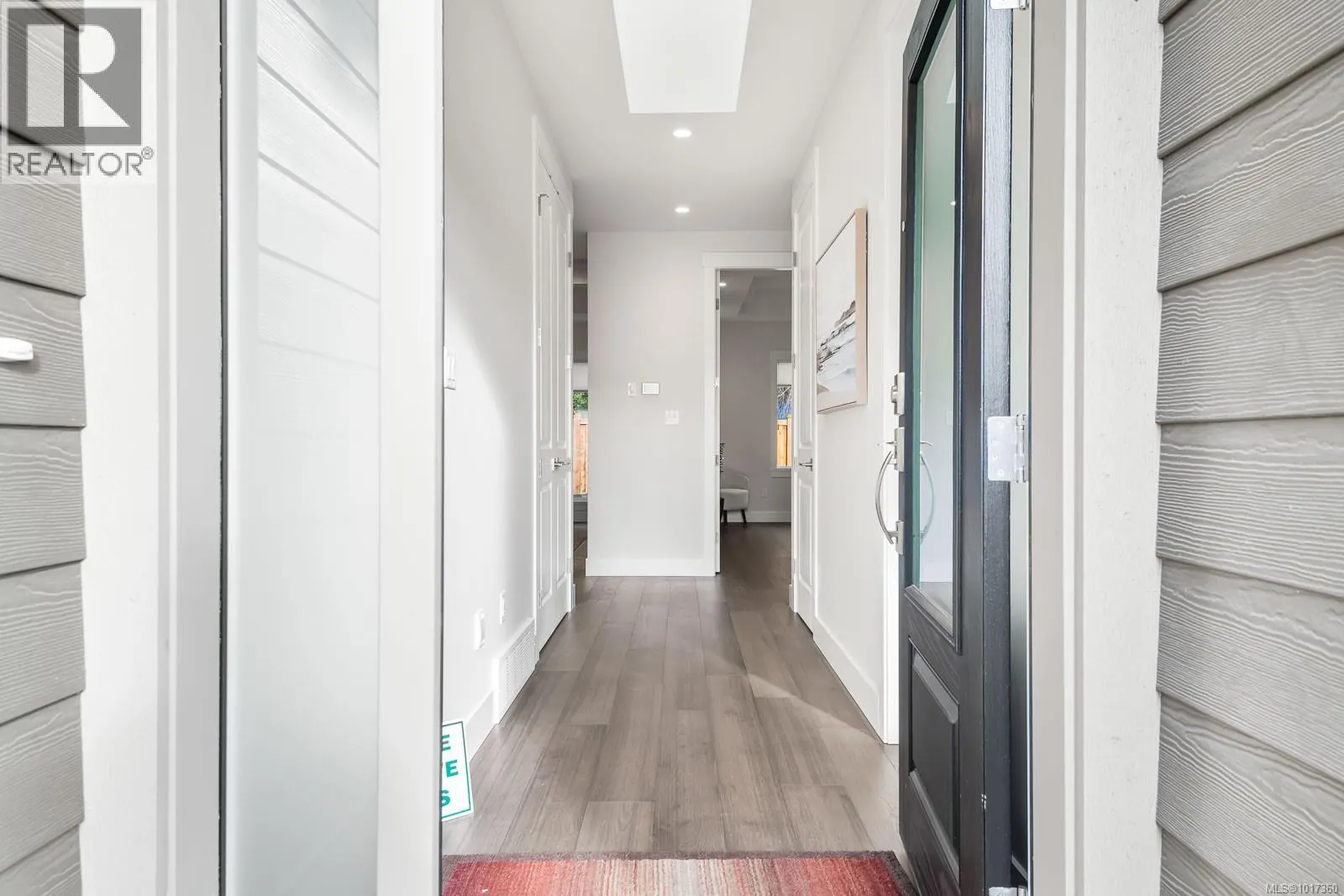 570 Rainbow Way