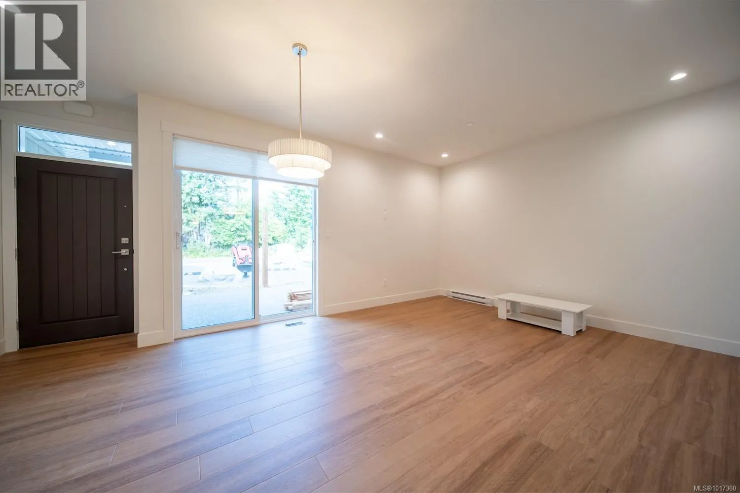 570 Rainbow Way