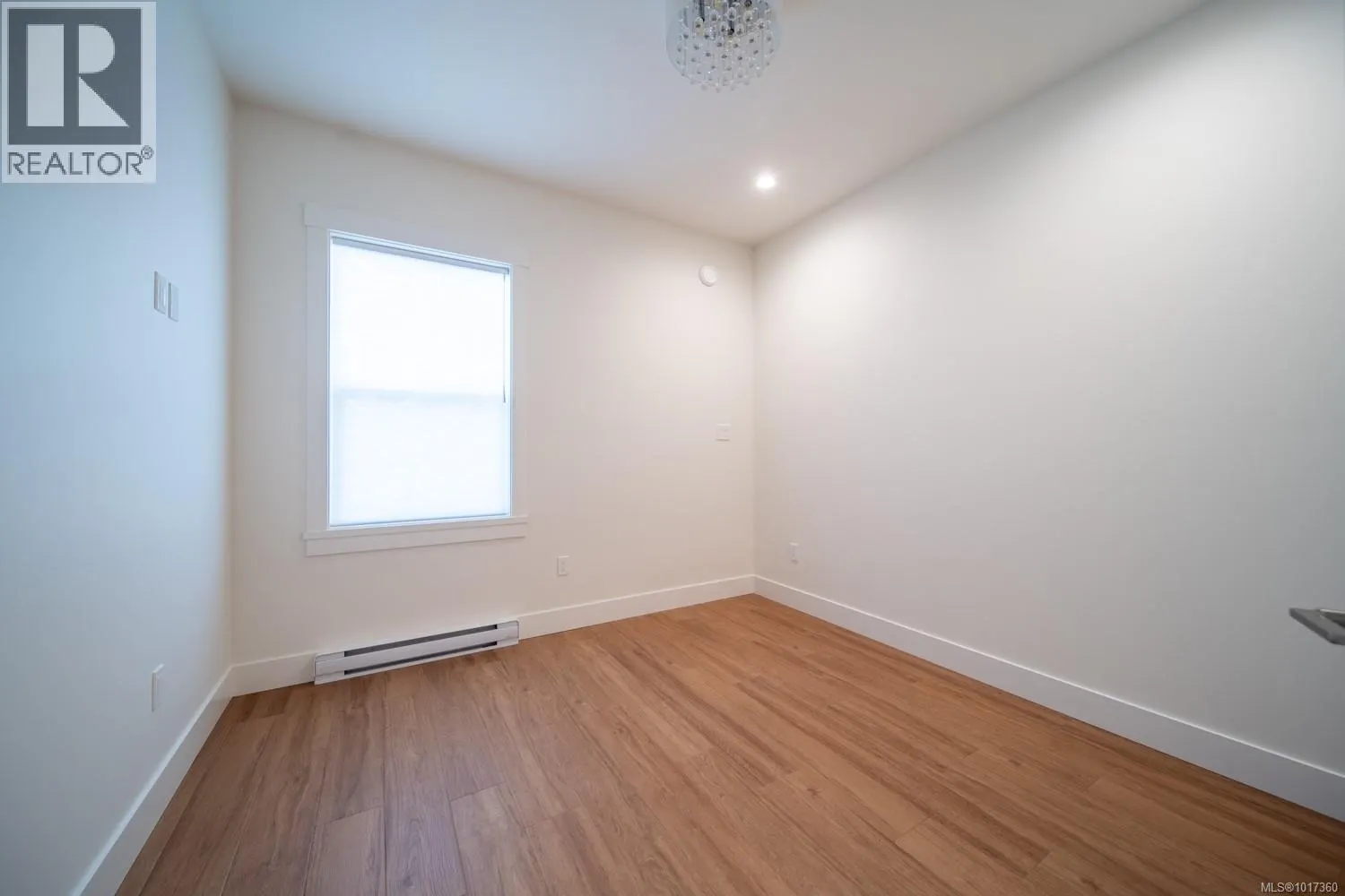 570 Rainbow Way