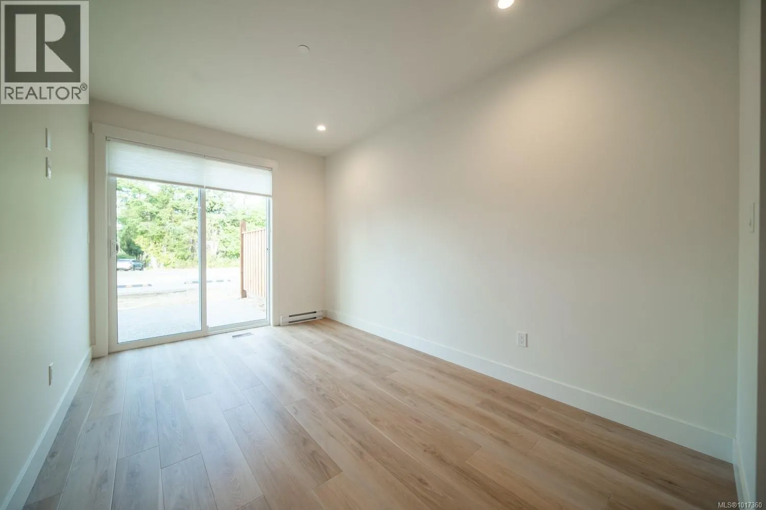 570 Rainbow Way