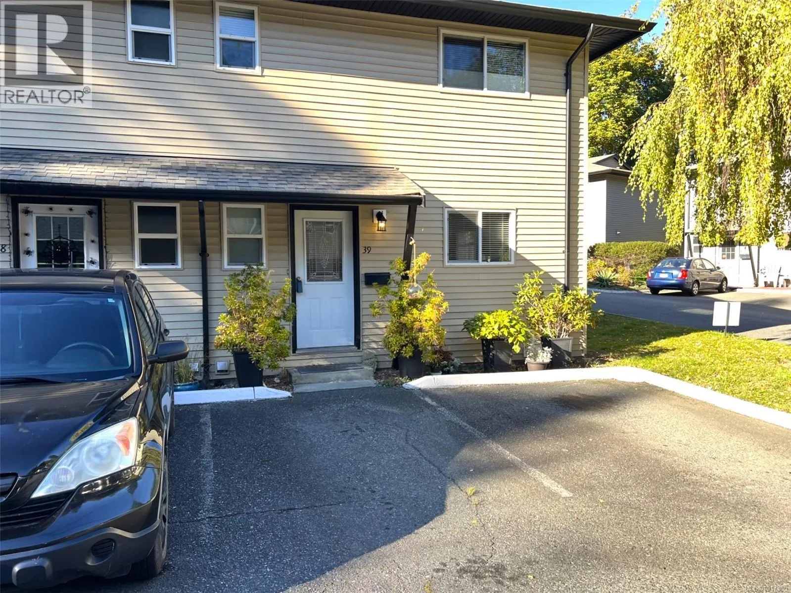 39 3025 Cowichan Lake Rd