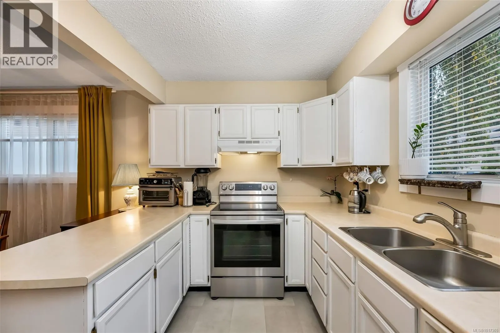 39 3025 Cowichan Lake Rd