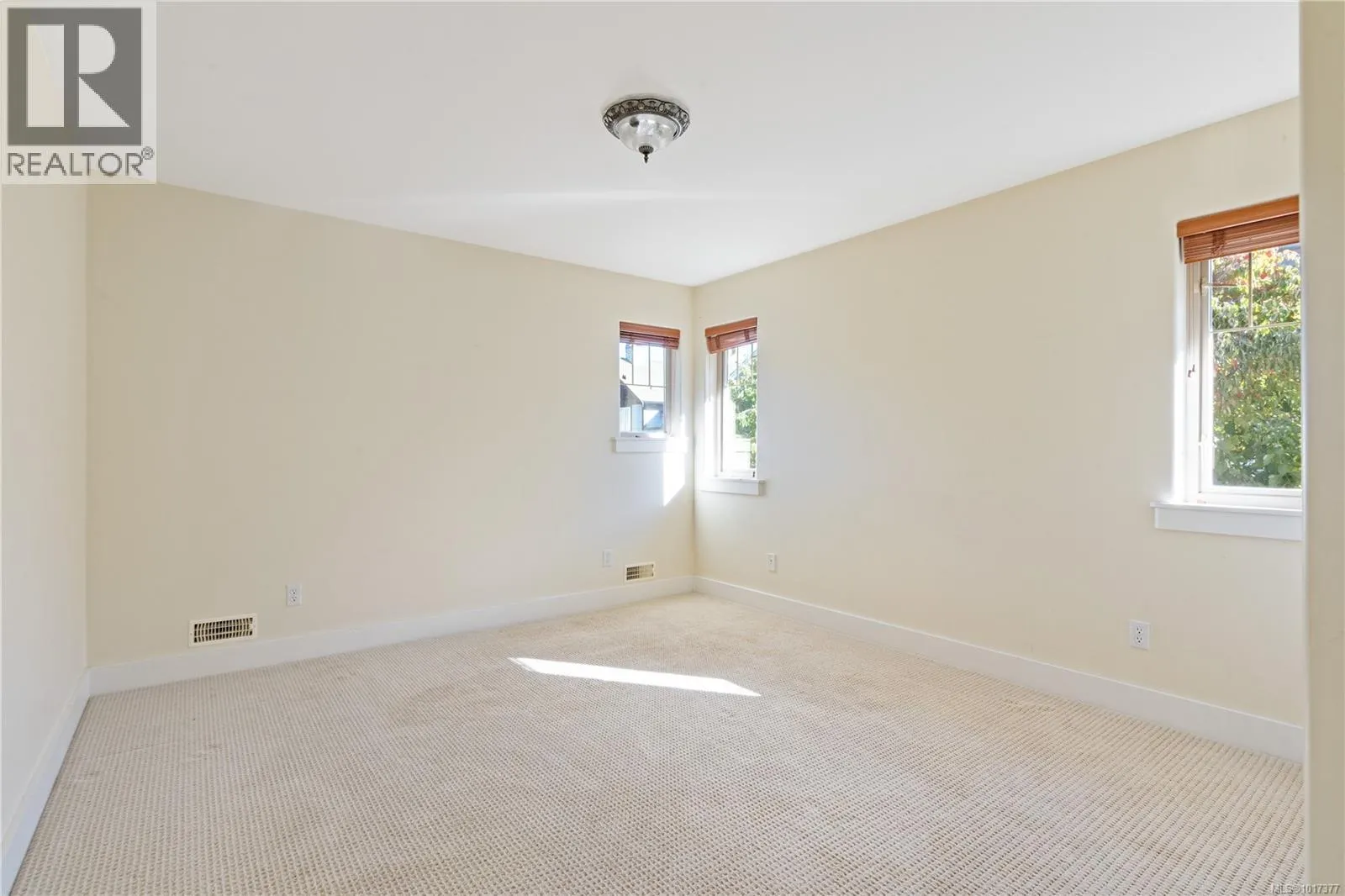 2151 Harrow Gate