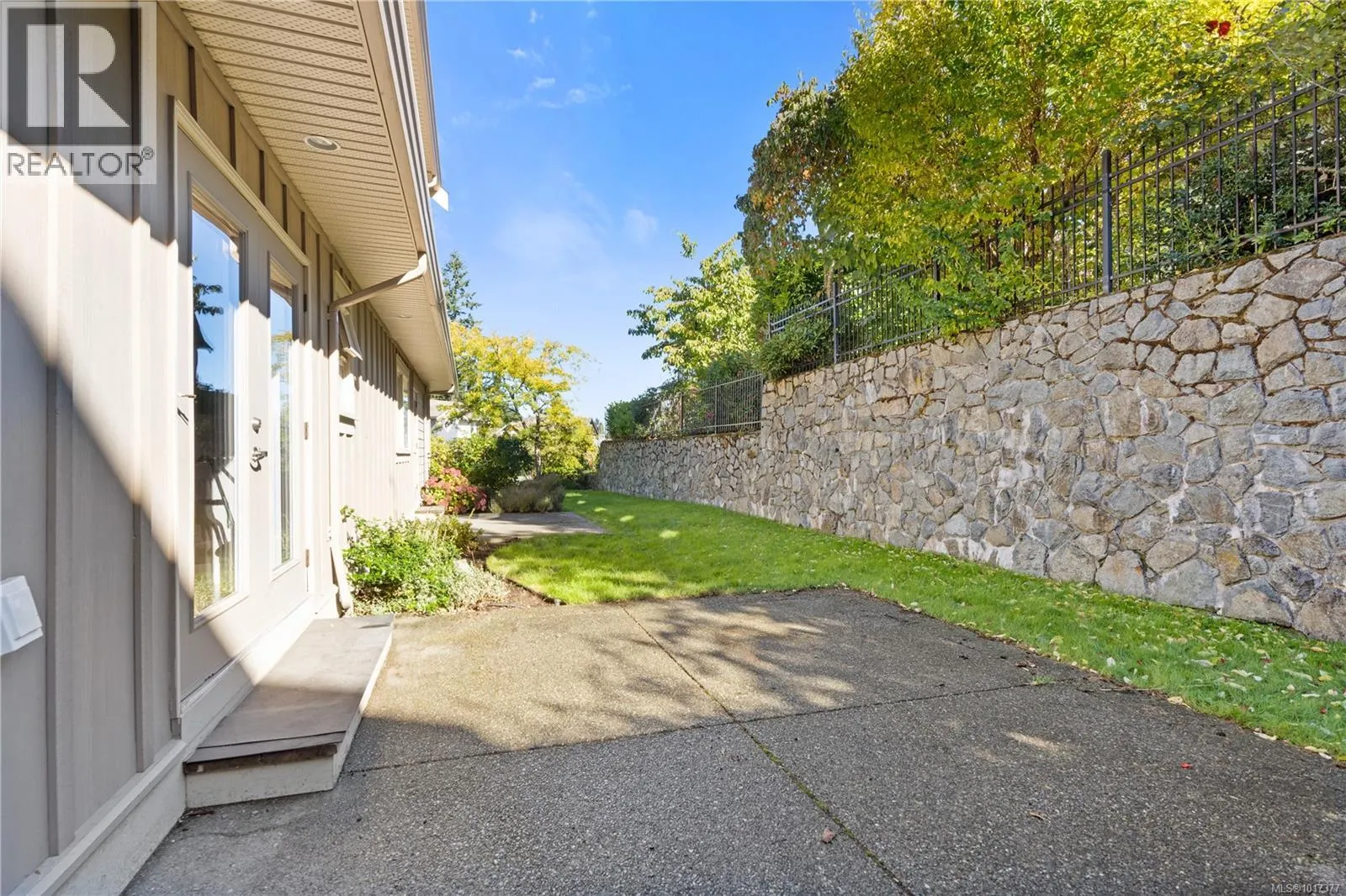 2151 Harrow Gate