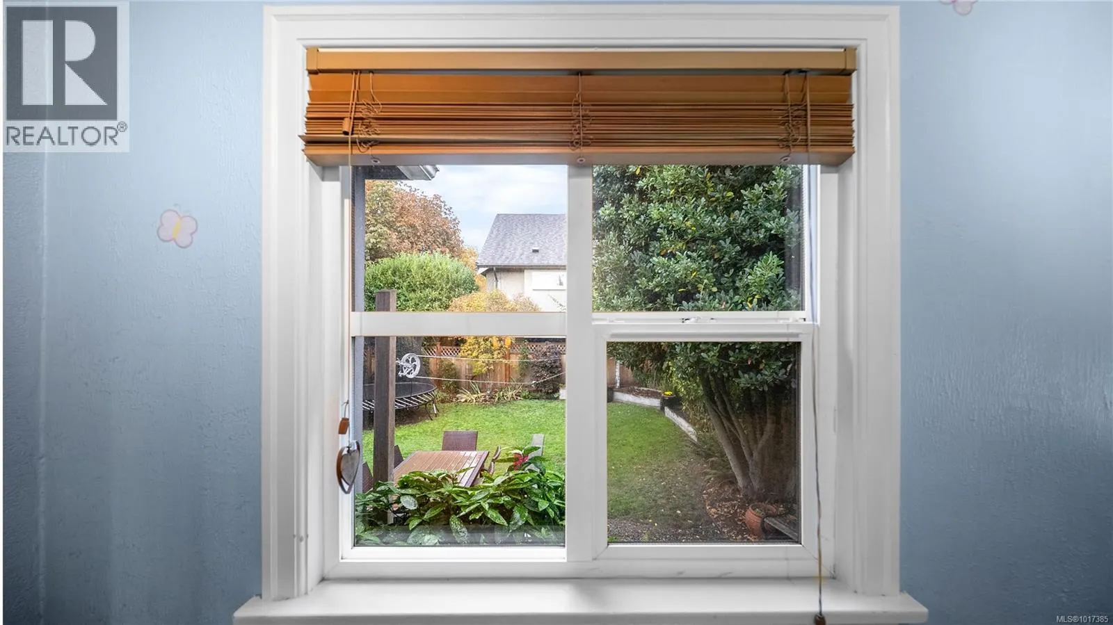 1102 Vista Hts