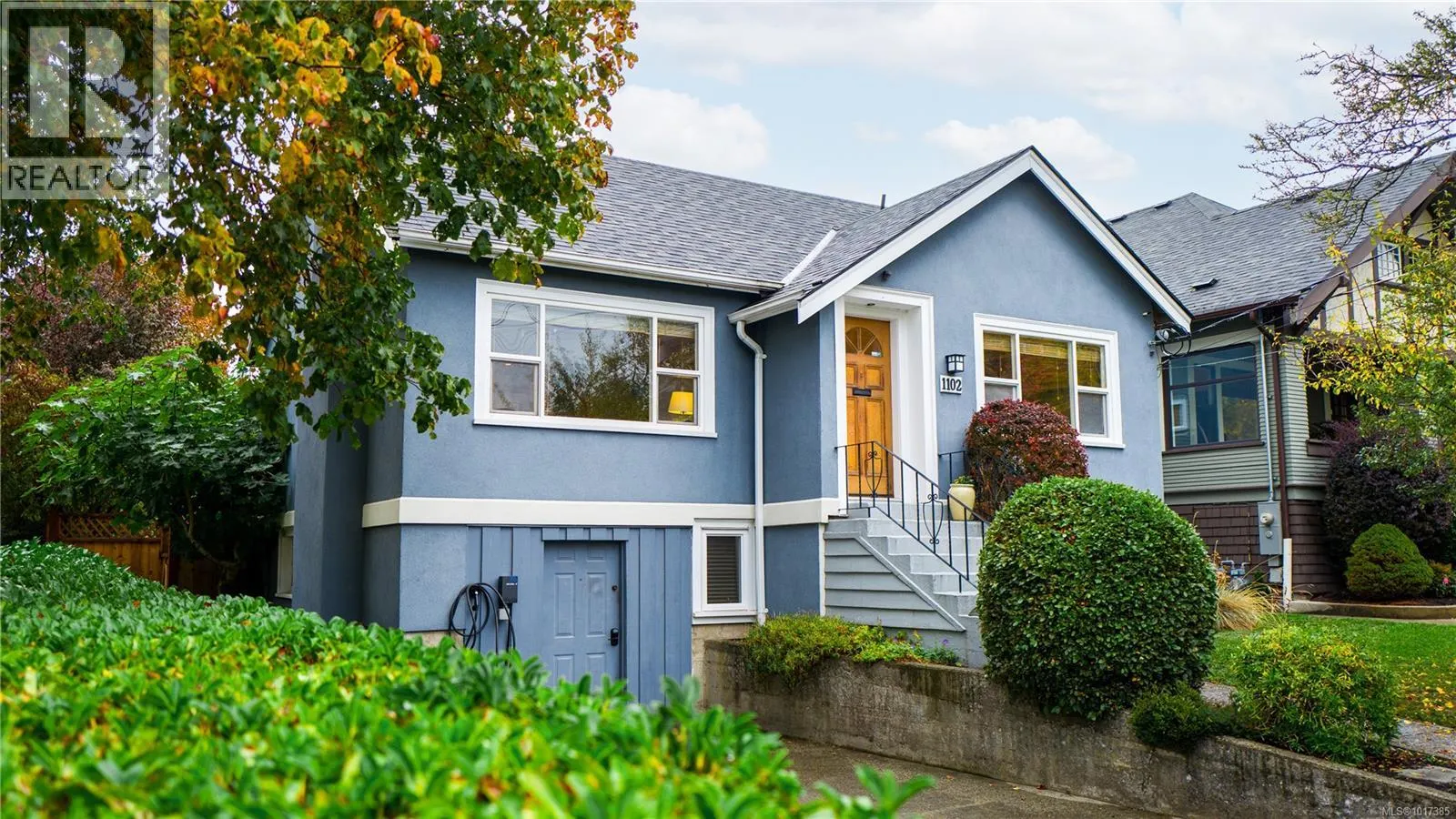 1102 Vista Hts