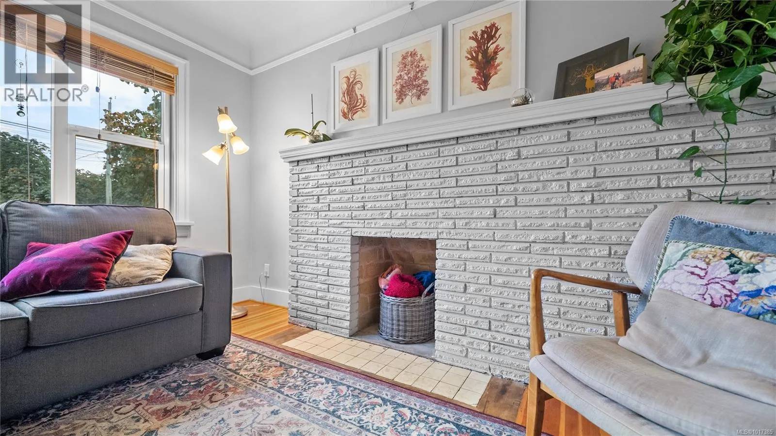 1102 Vista Hts