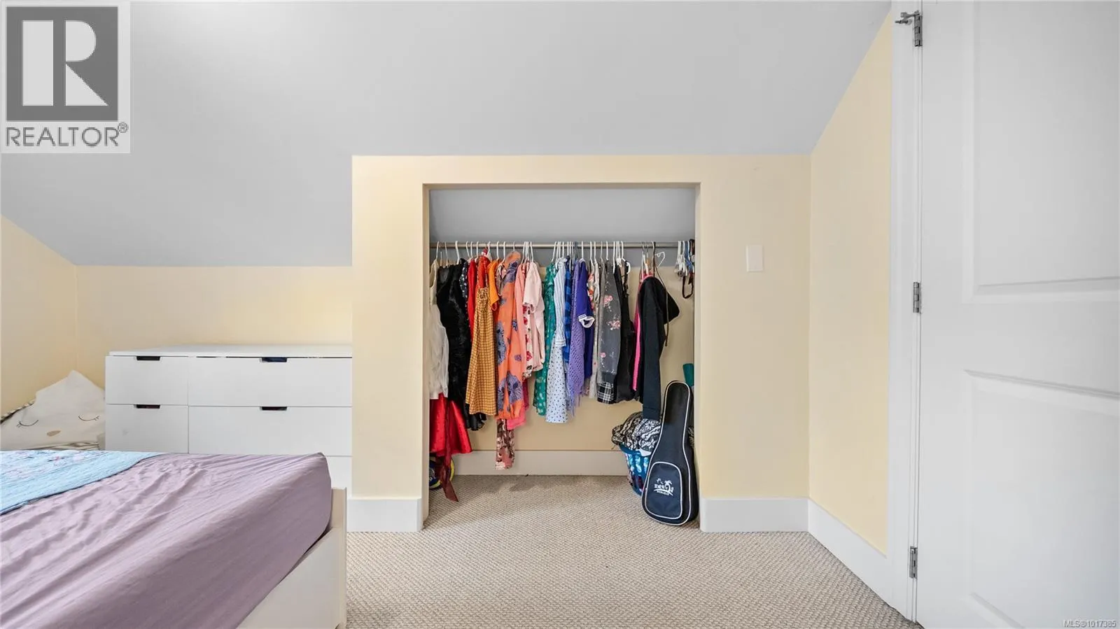 1102 Vista Hts