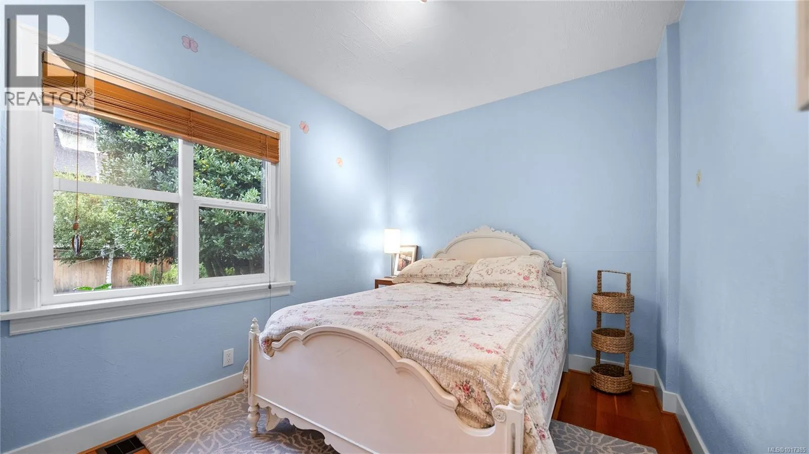 1102 Vista Hts