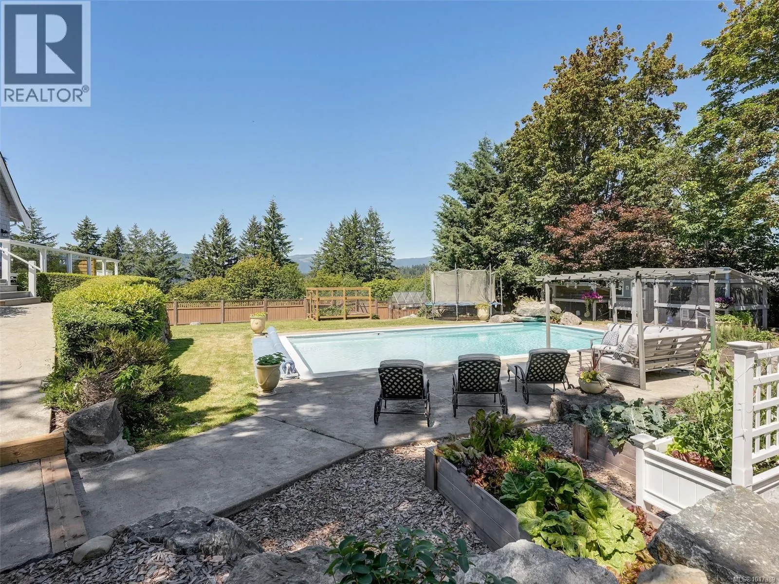 2564 Lavinia Rd