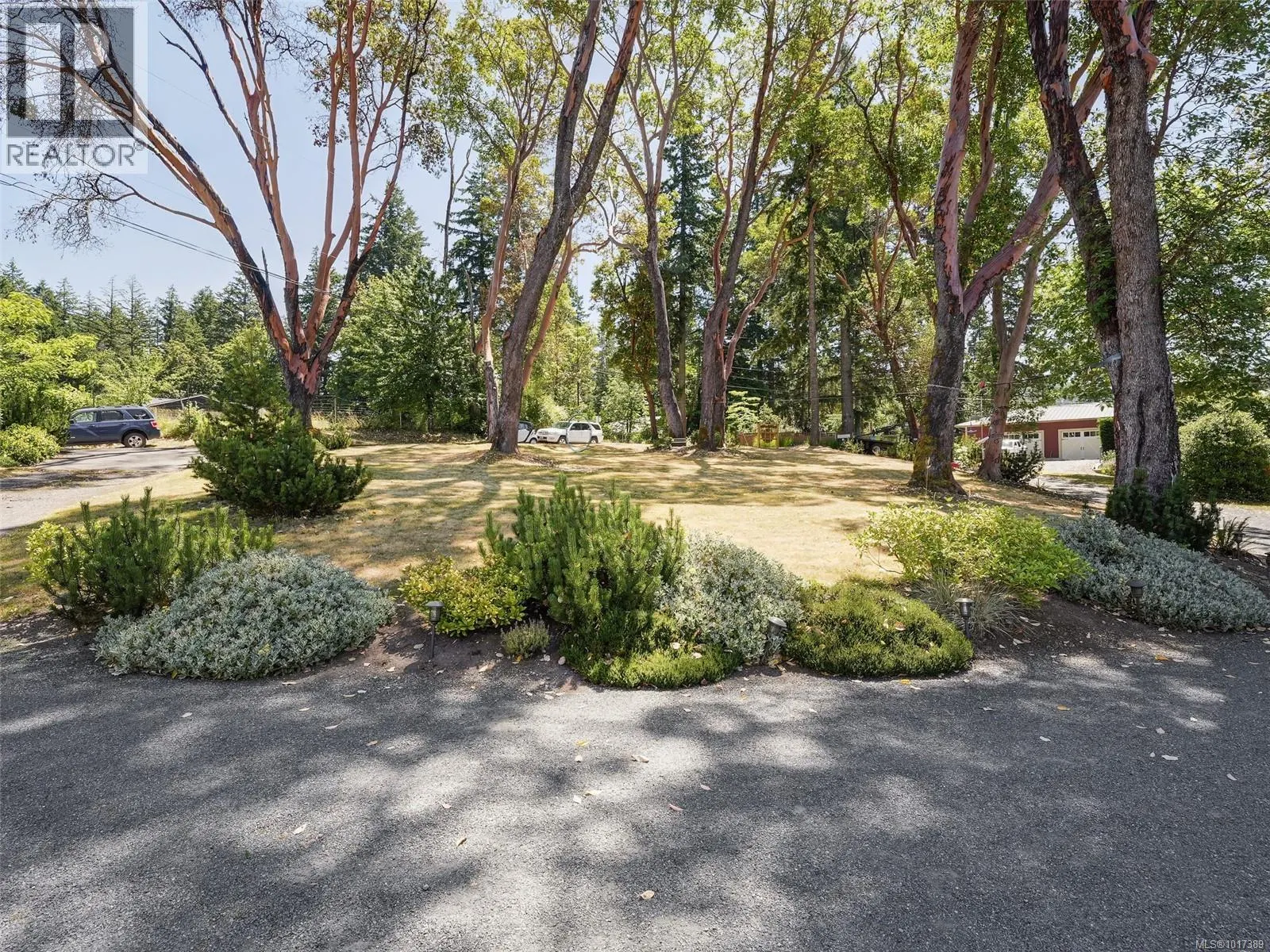 2564 Lavinia Rd