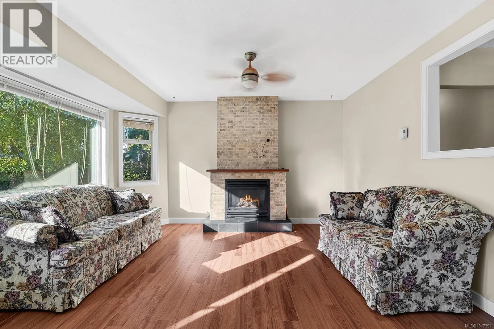 195 Moss Ave