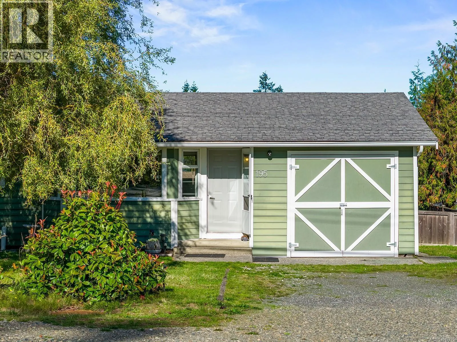 195 Moss Ave